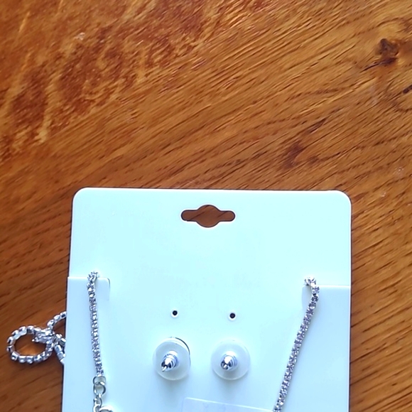 Christina Collection Red Necklace and Earrings - Picture 4 of 4